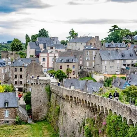 Escapade Place 11 N1 - Centre * Dinan